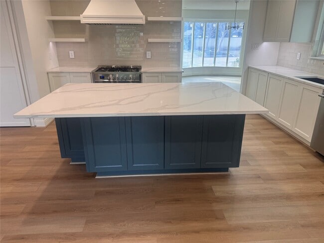 Building Photo - 4726 Ivanhoe St