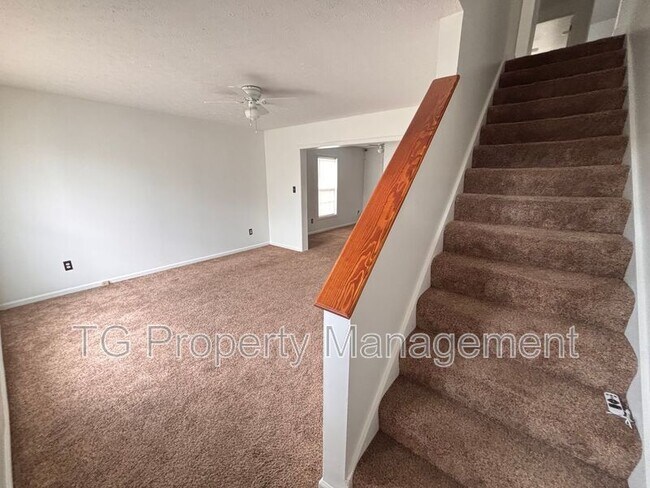 Photo - 7952 118th St