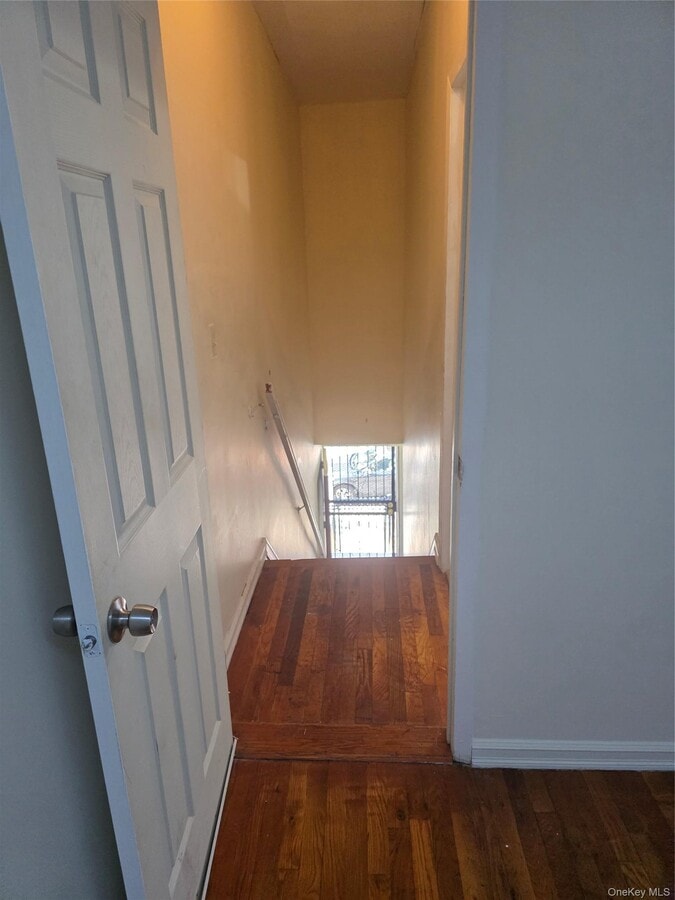 Photo - 301 Wyona St