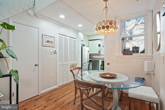 Photo - 1613 5th St NW