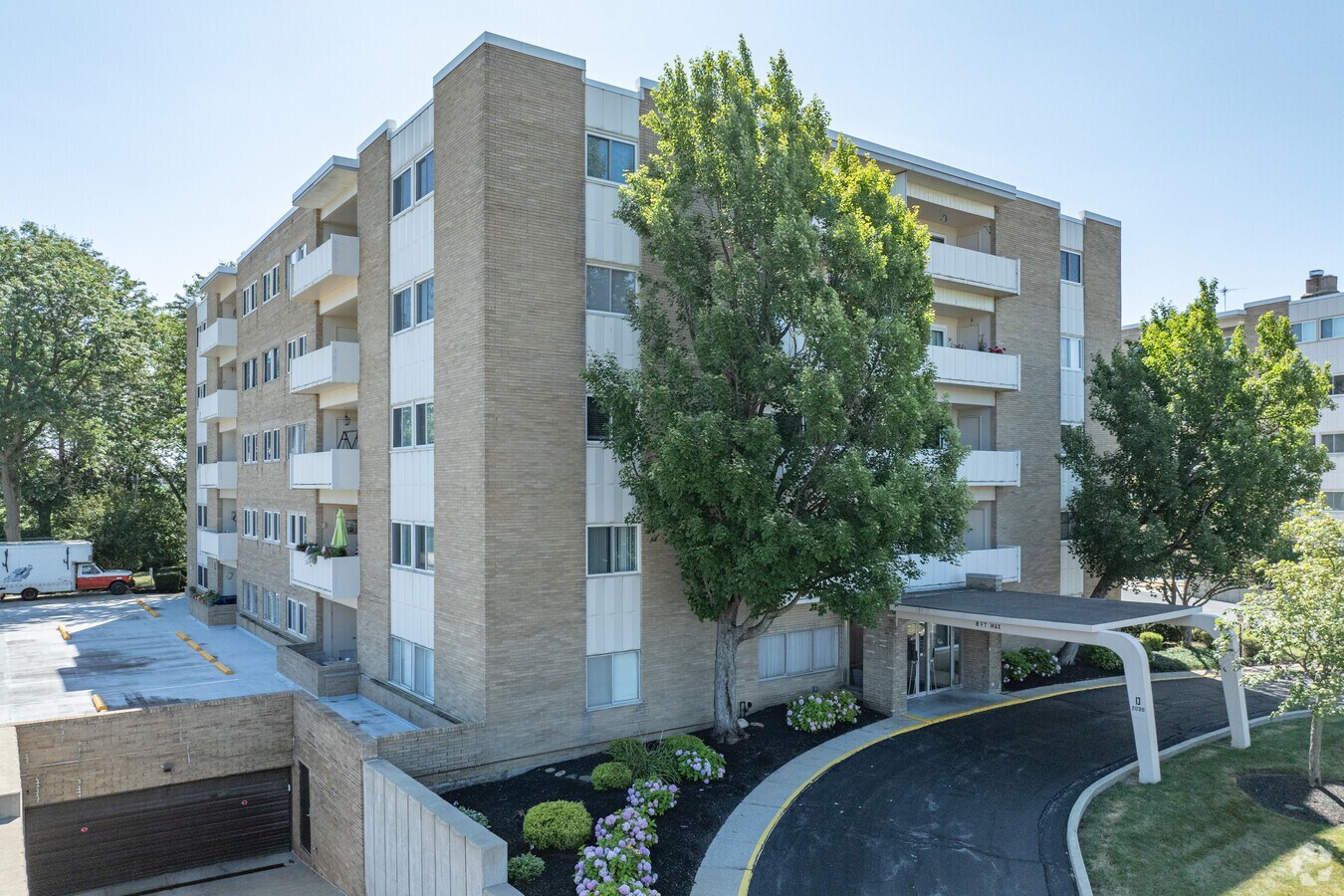 Alternate View - Cliff Towers Building D