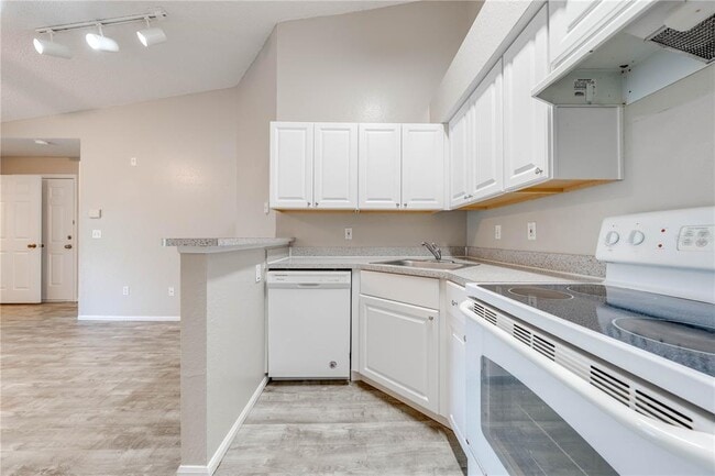 Photo - 2210 Yankee Pl Unit 334