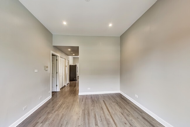 Photo - 2709 W Chicago Ave Unit 2F