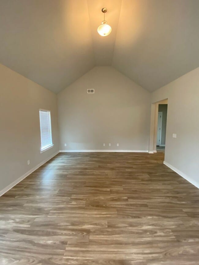 Photo - Home for Rent in Jasper, AL... Available to View!!!