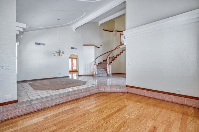 Photo - 6912 Crown Ridge Dr