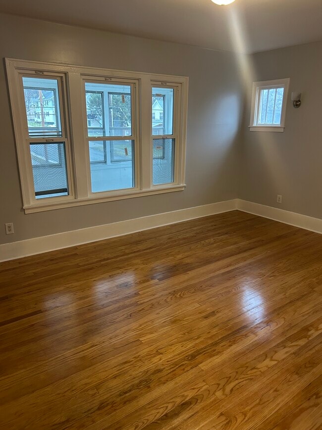 Photo - 126 Woodruff Ave Unit 2