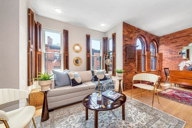 Photo - 12 Battery St Condo Unit 5