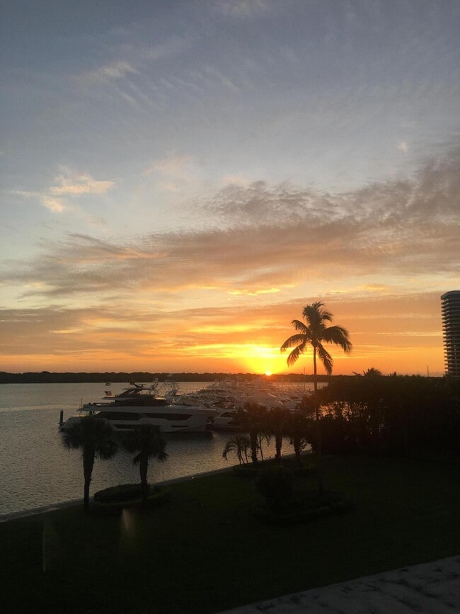 Photo - 124 Lakeshore Dr Unit 4280