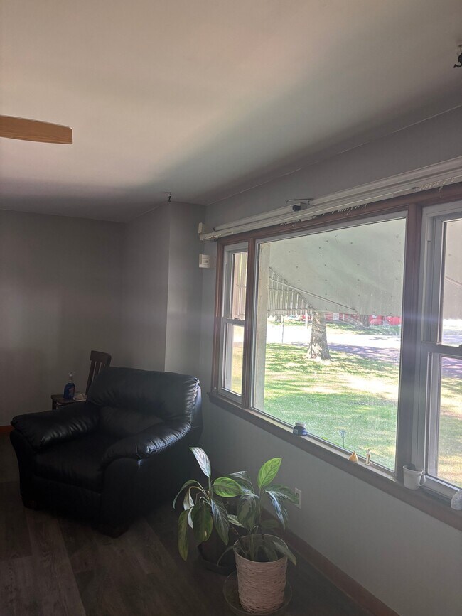 Photo - 623 S Hill St