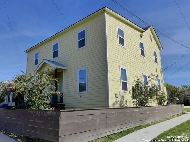 Building Photo - 432 S Olive, 1 Rental