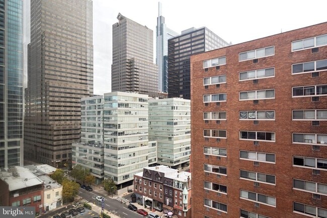 Photo - 2101 Chestnut St Unit 1521-R