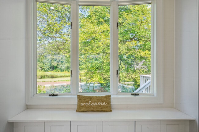 Photo - 185 Newtown Ave