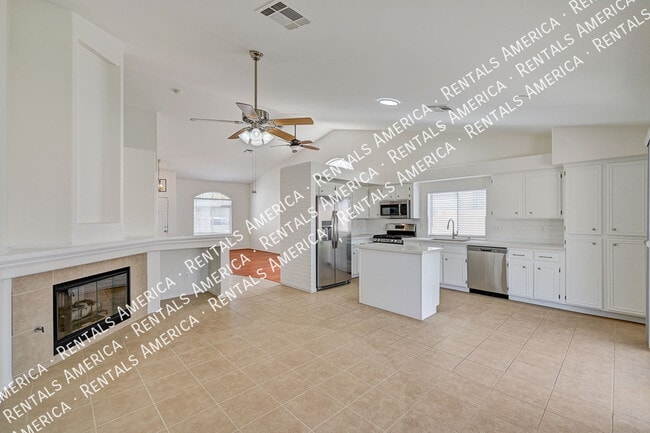 Photo - 832 Seco Verde Ave