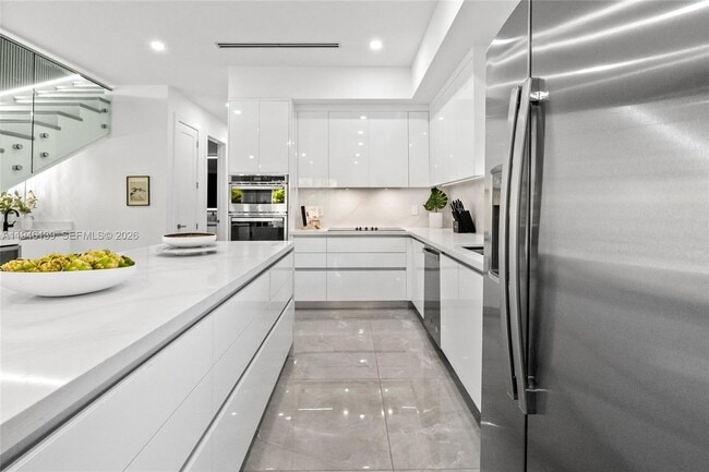 Photo - 325 SW 16th St