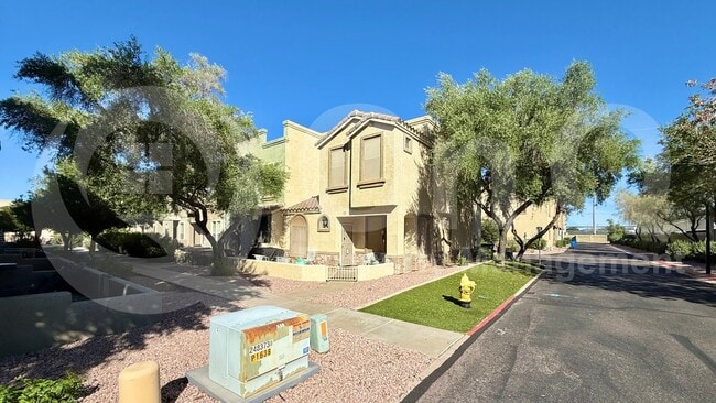Photo - 6710 E University Dr