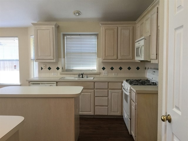 Photo - 1160 Valley Oaks Dr