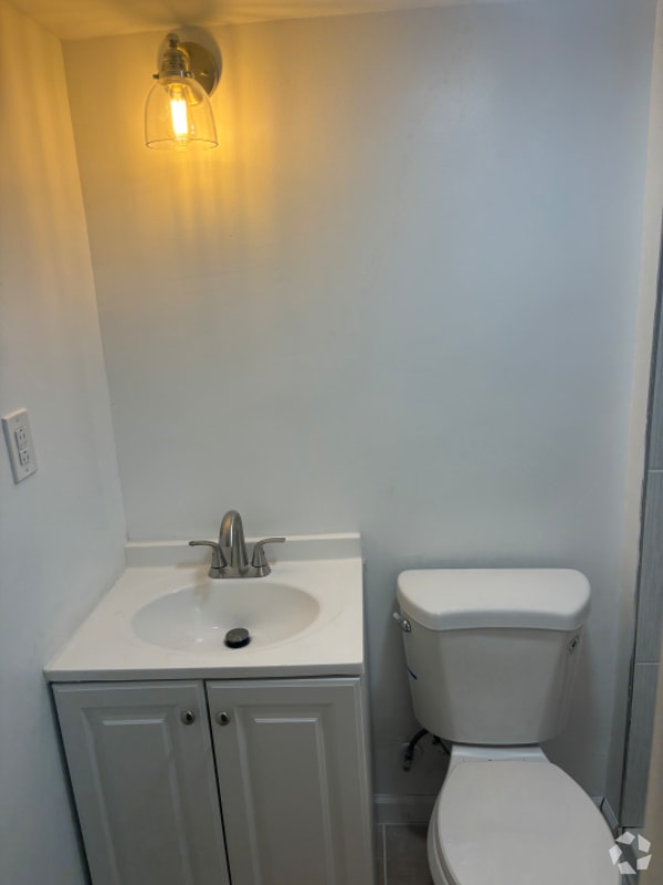Building Photo - 4012 Bald Hill Terrace Unit B Rental