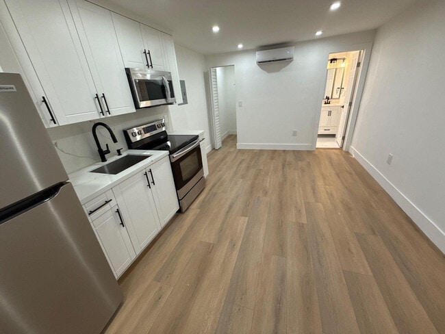 Photo - 1282 NW 35th St Unit 04