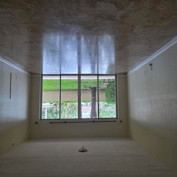 Photo - 1610 Presidential Way Unit 105