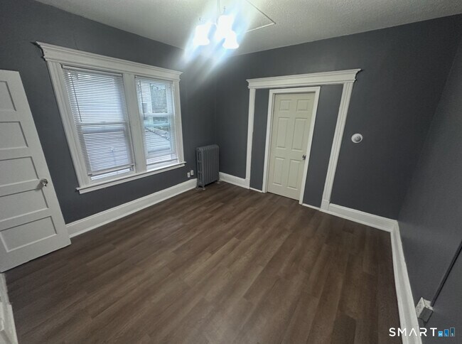 Photo - 26 Cabot St