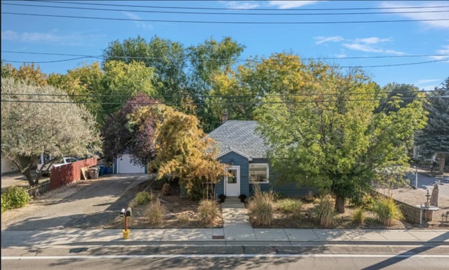 Photo - 3304 N 36th St