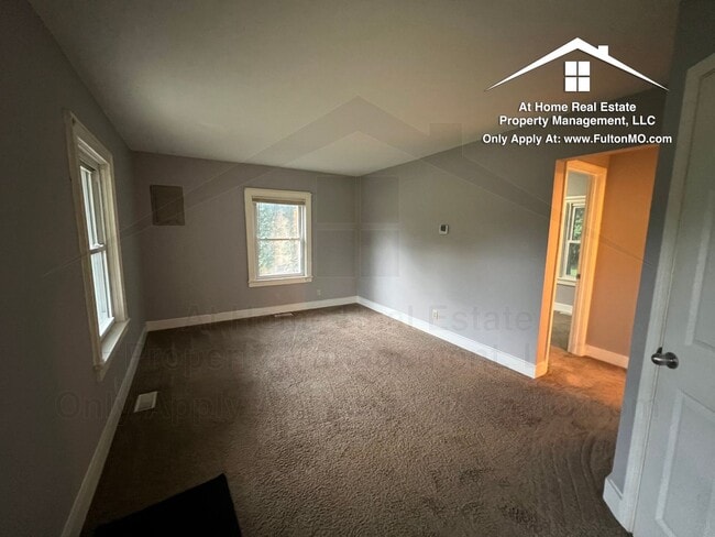 Photo - 1223 Grand St