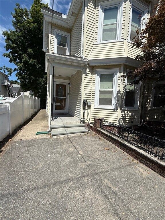 Photo - 31 Ladd St