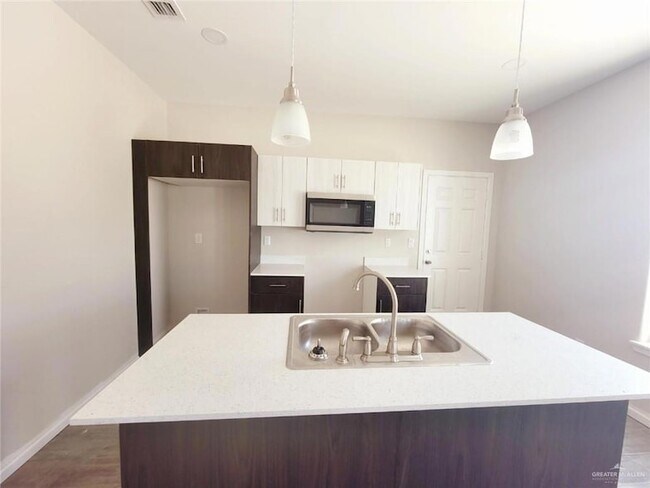 Photo - 1416 Vani Dr Unidad 4