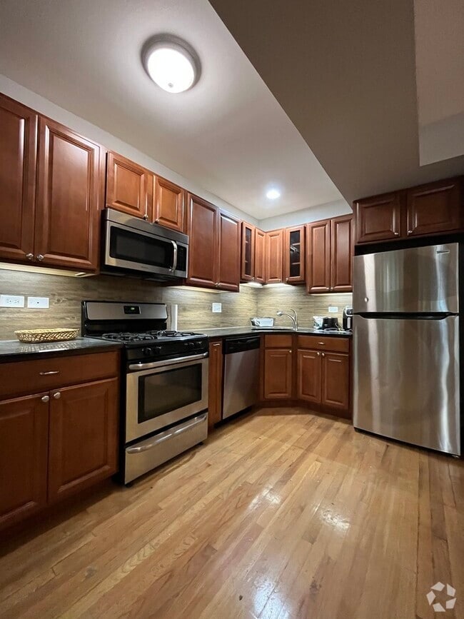 Building Photo - 4938 N Winthrop Ave Unit 1E Rental