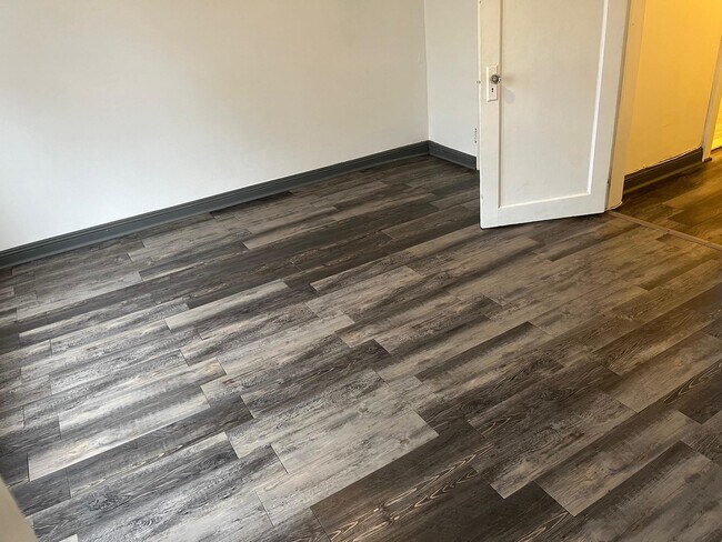 Photo - 3461 John F. Kennedy Blvd