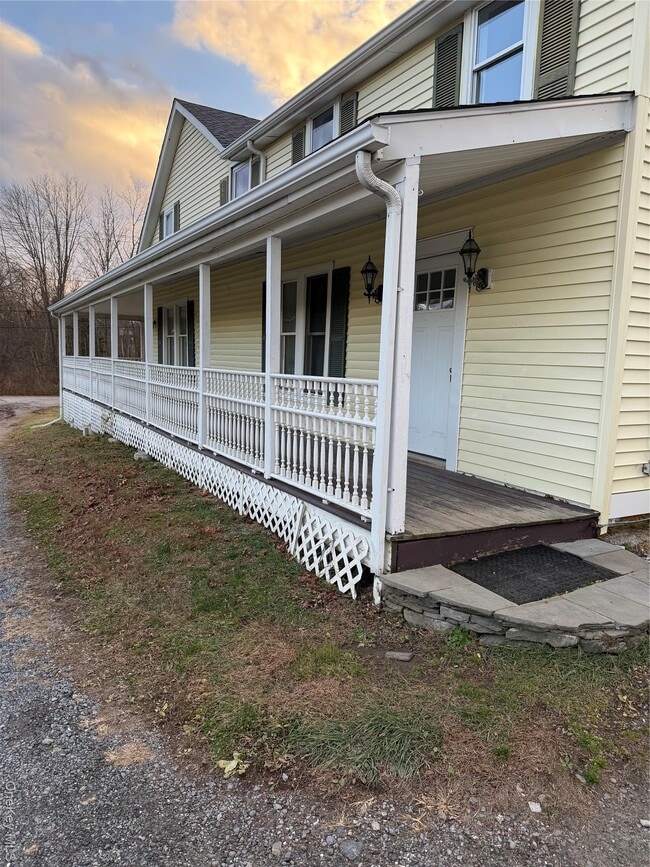 Photo - 619 Salt Point Turnpike