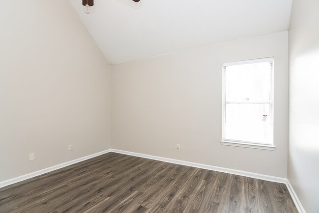 Photo - 1886 Towson Ln