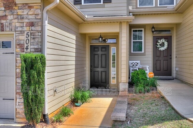 Photo - 504 Vinings Dr