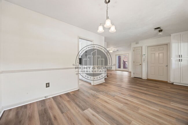 3301 Lemoyne Ct