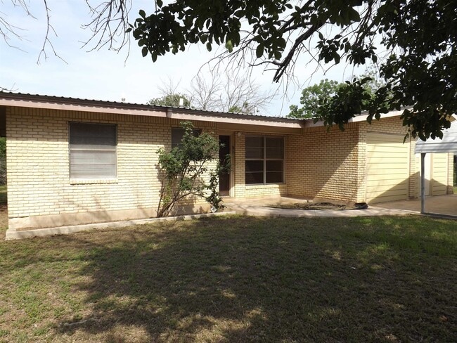 Photo - 702 N Silver St House