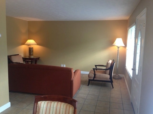 Photo - 1802 Jackson Ave W