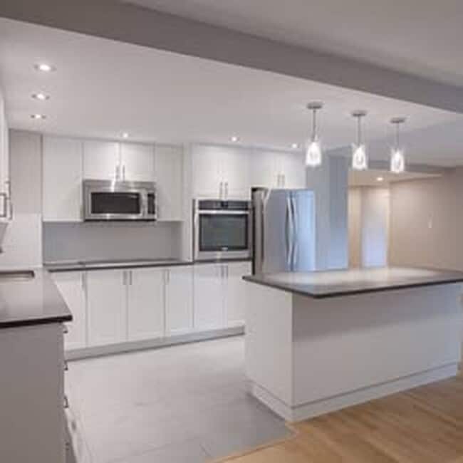 Building Photo - 4800 Maisonneuve Blvd W Unit 622