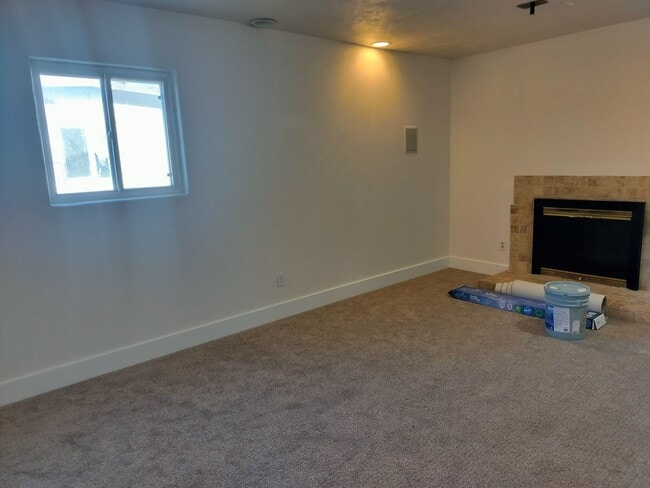 Photo - 755 S 13th E St