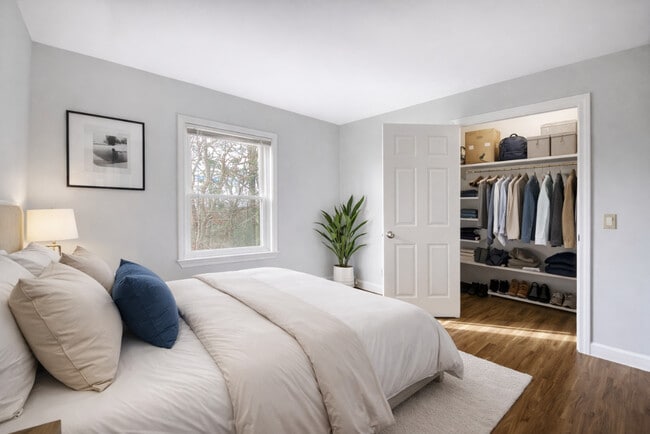 Bedroom with Great Closet Space - Enby Gardens