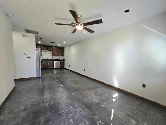 Photo - 314 N Iowa Ave Unidad B