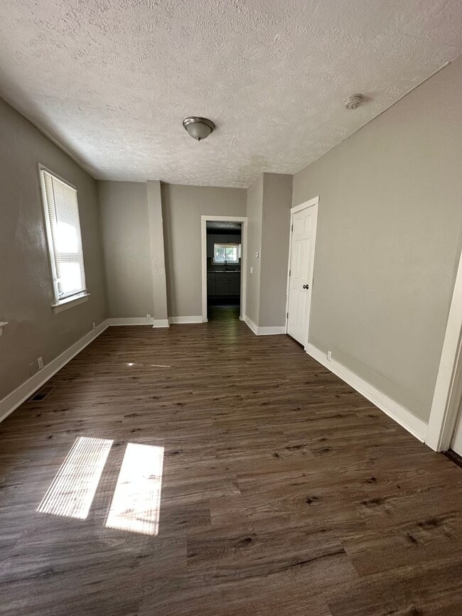 Photo - Multi Family Home 3 Bedroom and 1 Bath For...