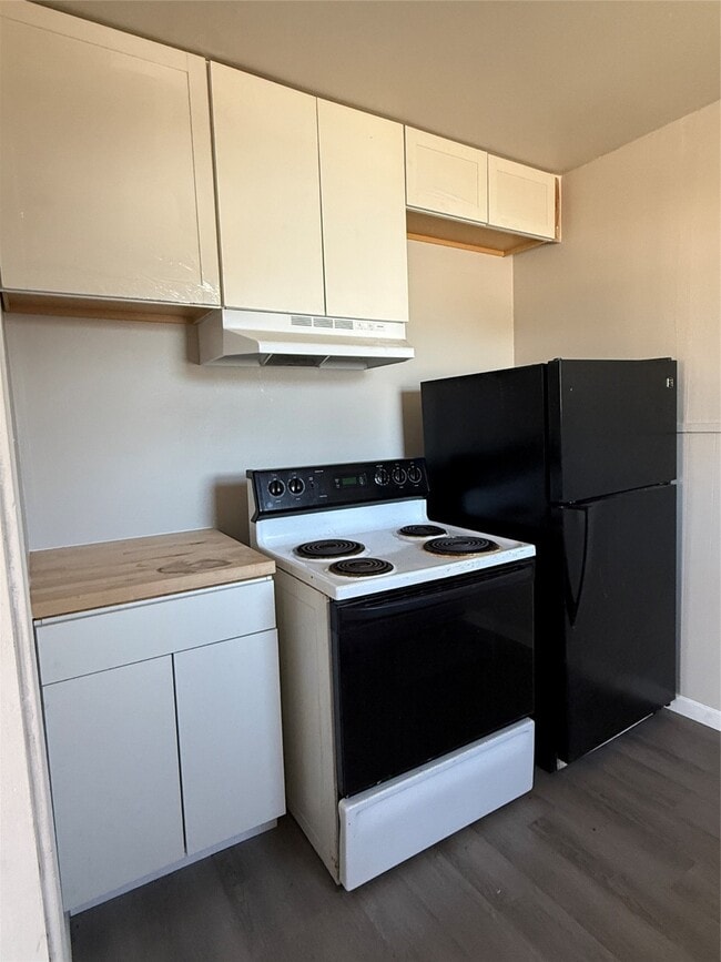 Photo - 2711 Avenue G Unit Rear