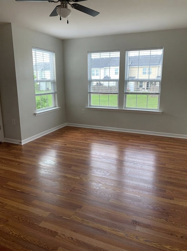 35 Fastview Dr
