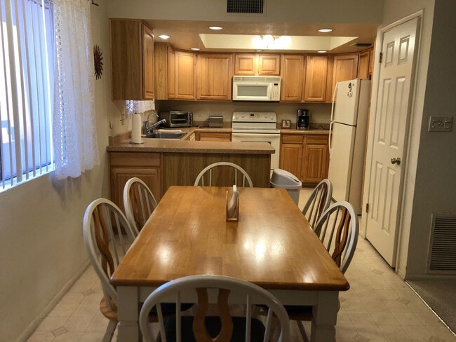 Photo - 12222 N Paradise Vlg Pkwy S Unidad Apt 231