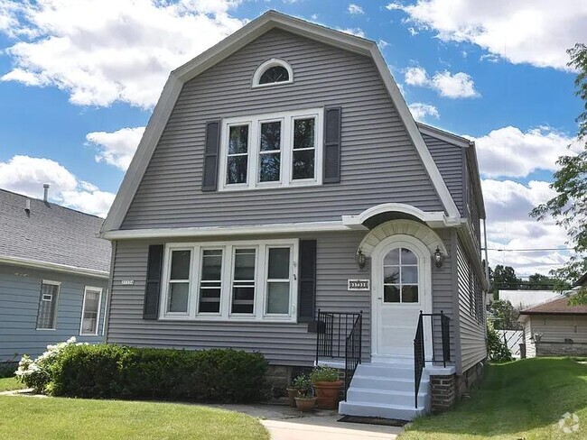 Building Photo - 3733 E Allerton Ave Rental