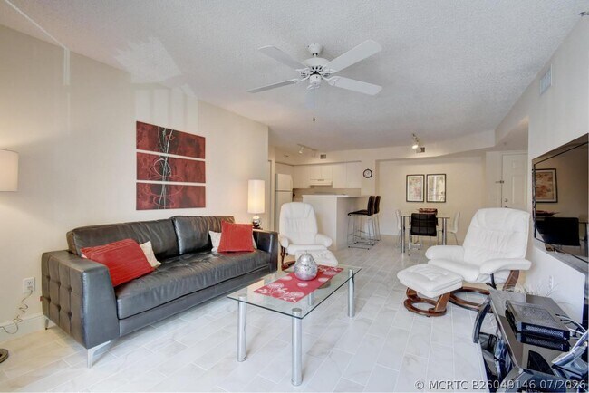 Photo - 135 Yacht Club Way Unit 207