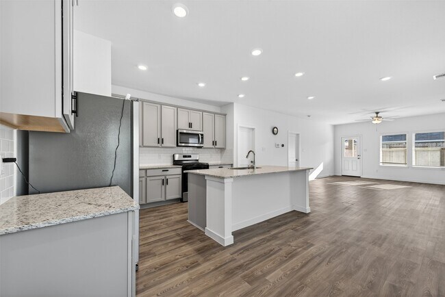 Photo - 3914 Windy Whisper Dr