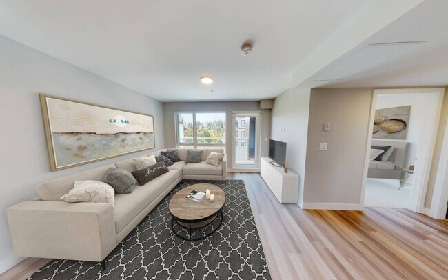 Photo - 408 E Columbia St