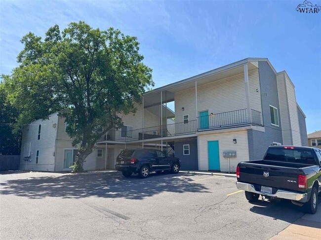 Photo - 1611 Bell St Casa