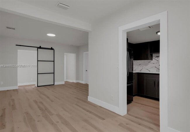 345 NW 44th St